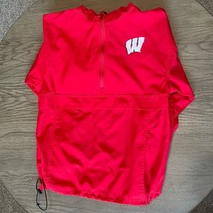Champion Wisconsin Badgers wind breaker